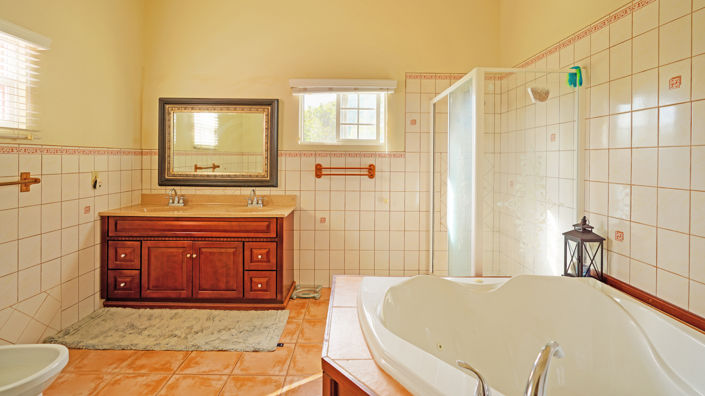 Image No.9-4 Bed Villa for sale