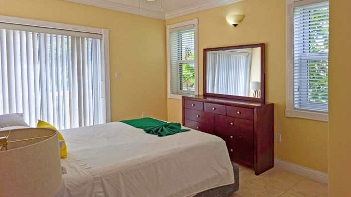 Image No.8-2 Bed Villa for sale