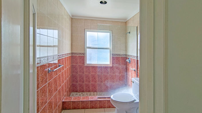 Image No.9-2 Bed Villa for sale