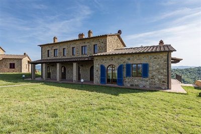 Maison de campagne de 2 chambres à vendre à Volterra