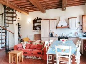 Image No.8-Appartement de 4 chambres à vendre à Volterra