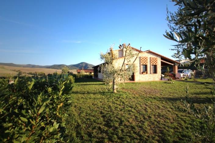 Image No.2-Chalet de 3 chambres à vendre à Volterra