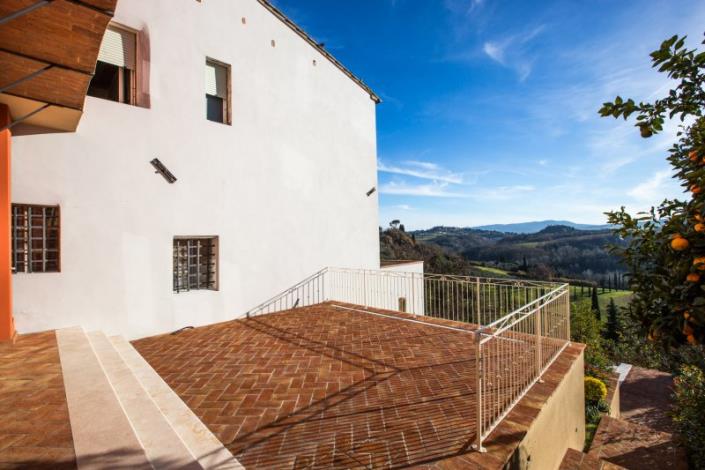 Image No.10-4 Bed Townhouse for sale