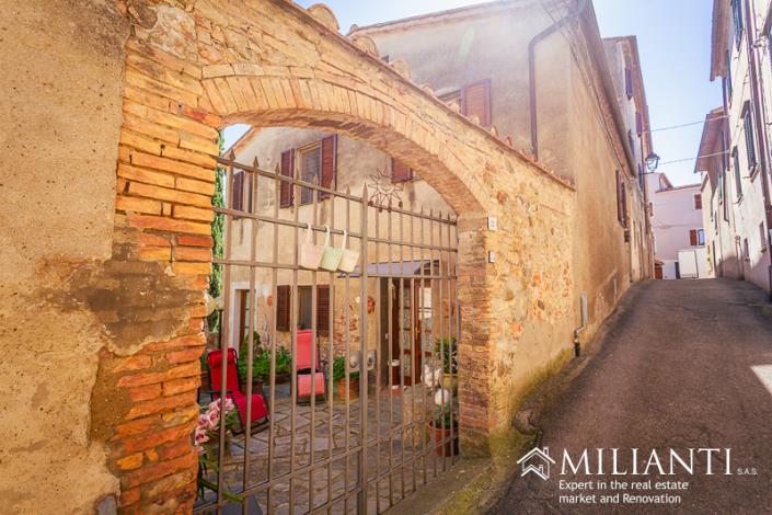 Image No.3-Maison de ville de 2 chambres à vendre à Lajatico