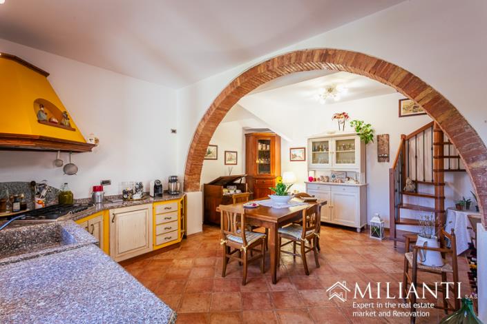 Image No.25-Maison de ville de 2 chambres à vendre à Lajatico