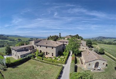 Maison / Villa de 4 chambres à vendre à Volterra