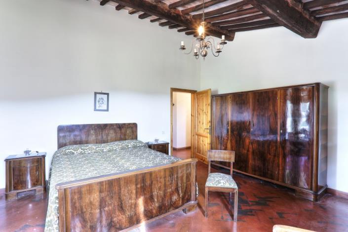 Image No.6-Ferme de 6 chambres à vendre à Pomarance