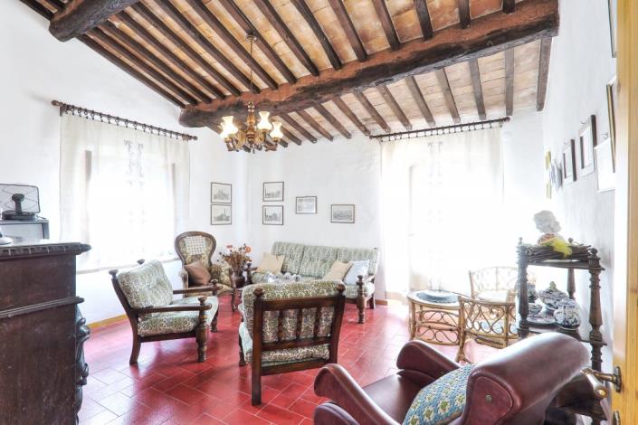 Image No.9-Ferme de 6 chambres à vendre à Pomarance