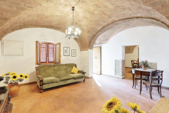 Image No.11-Ferme de 6 chambres à vendre à Pomarance