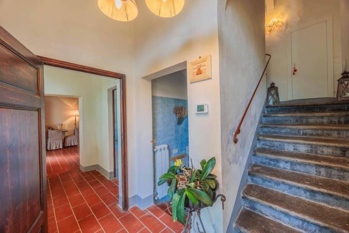 Image No.7-4 Bed Farmhouse for sale