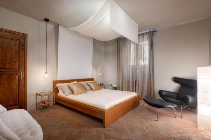 Image No.47-4 Bed Country House for sale