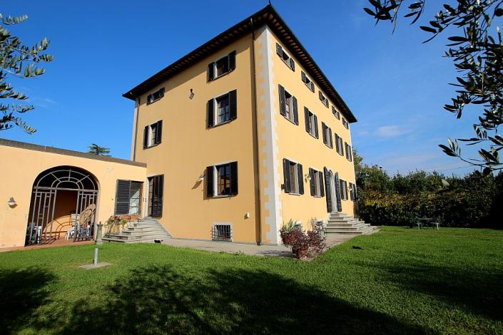 Image No.3-Villa de 5 chambres à vendre à Pontedera