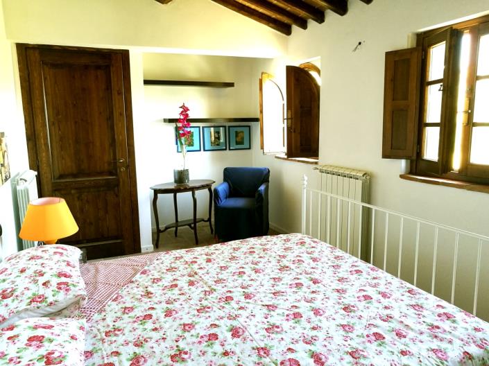 Image No.9-3 Bed Barn for sale