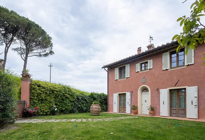 Image No.3-4 Bed Villa for sale