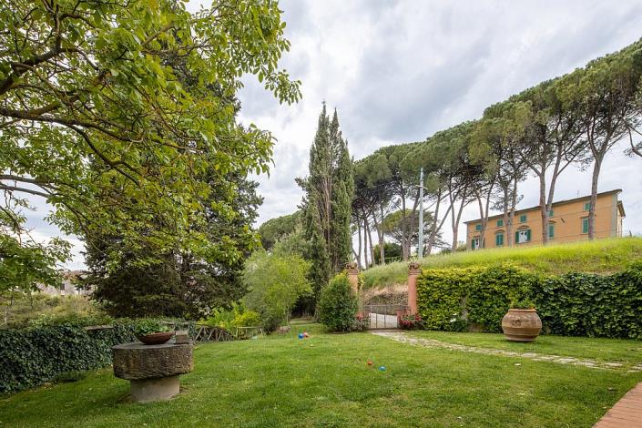 Image No.4-4 Bed Villa for sale