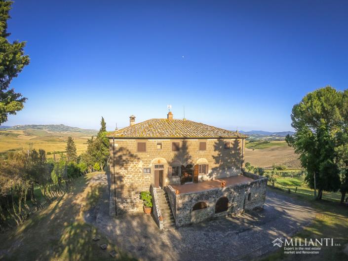 Image No.1-Ferme de 6 chambres à vendre à Montecatini Val di Cecina