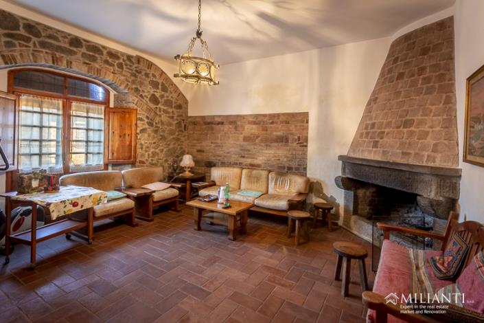 Image No.3-Ferme de 6 chambres à vendre à Montecatini Val di Cecina