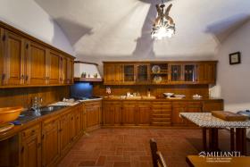 Image No.6-Ferme de 6 chambres à vendre à Montecatini Val di Cecina