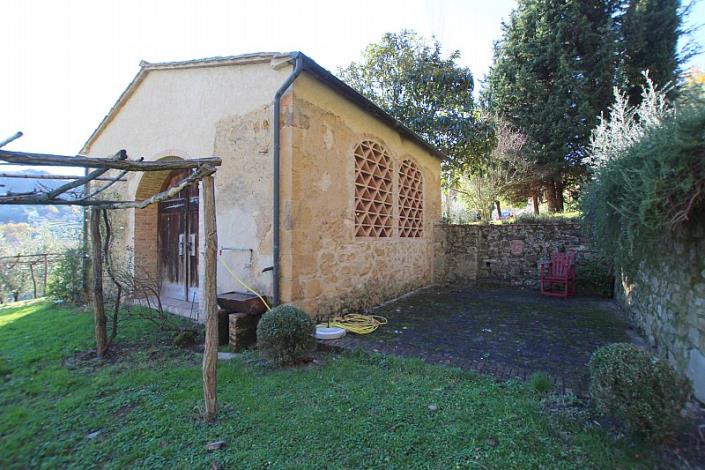 Image No.4-4 Bed Farmhouse for sale