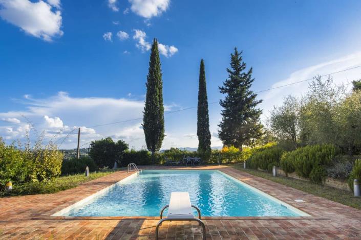 Image No.2-4 Bed House for sale