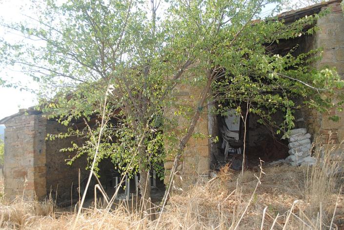 Image No.8-7 Bed Farmhouse for sale