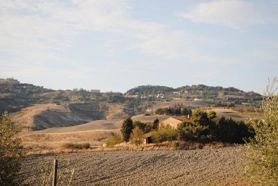 7 Bed Farmhouse for sale