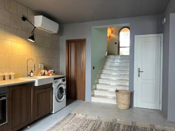 43efd944-d906-447d-a46f-ab44e861a98c