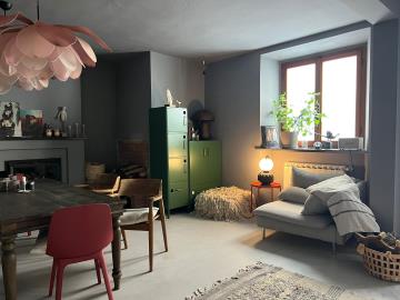 b23eb6a5-e2fd-4f56-8d5f-cd1de2e59f35