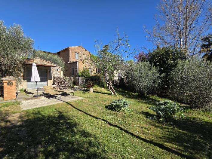 Image No.3-Maison de ville de 4 chambres à vendre à Lajatico