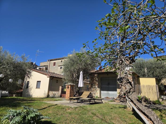 Image No.4-Maison de ville de 4 chambres à vendre à Lajatico