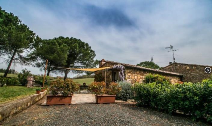 Image No.11-Maison de campagne de 4 chambres à vendre à Montecatini Val di Cecina