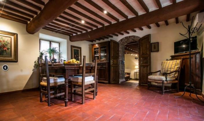 Image No.14-Maison de campagne de 4 chambres à vendre à Montecatini Val di Cecina