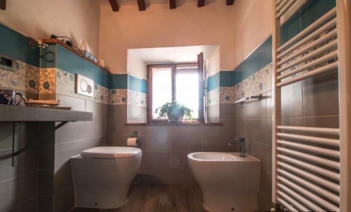 Image No.16-Maison de campagne de 4 chambres à vendre à Montecatini Val di Cecina