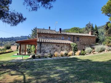 Maison de campagne de 4 chambres à vendre à Montecatini Val di Cecina