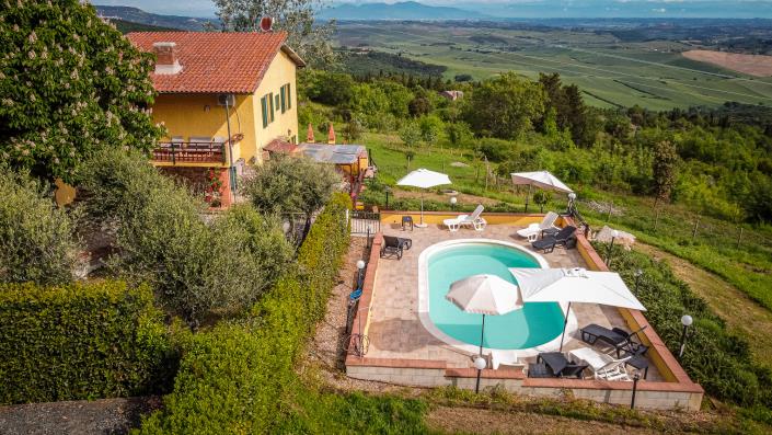 Image No.24-Maison de campagne de 3 chambres à vendre à Lajatico