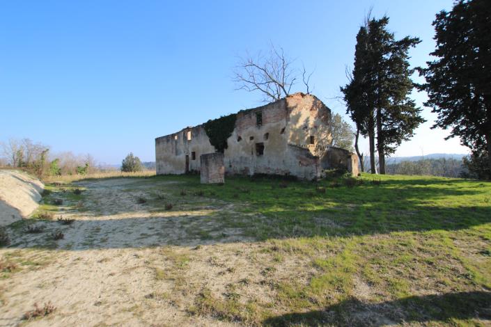 Image No.6-Farmhouse for sale