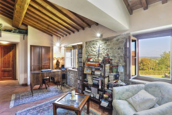 Image No.12-2 Bed Apartment for sale