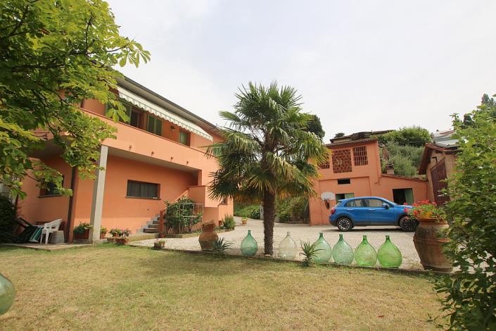 Image No.2-3 Bed Country House for sale