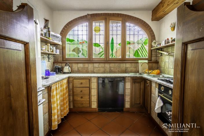 Image No.16-3 Bed Country House for sale