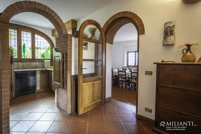 Image No.17-3 Bed Country House for sale