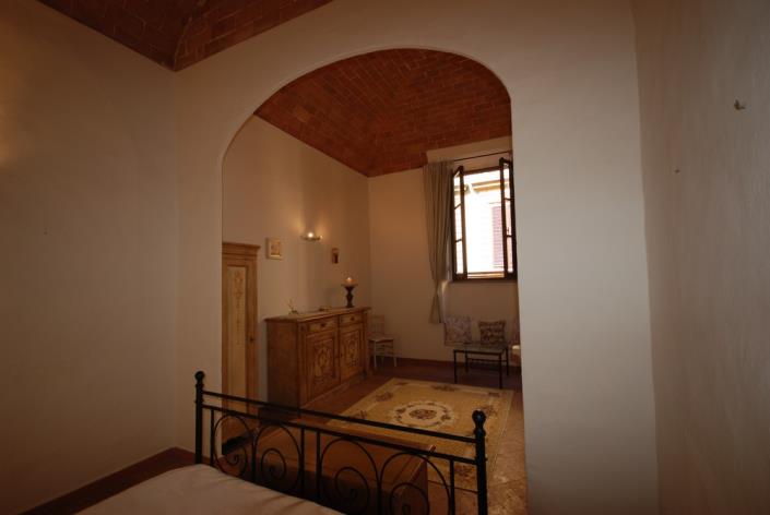 Image No.18-2 Bed Apartment for sale