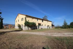 Image No.7-Maison de campagne de 6 chambres à vendre à Volterra