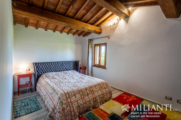 Image No.12-2 Bed Country House for sale