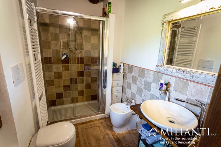 Image No.18-2 Bed Country House for sale