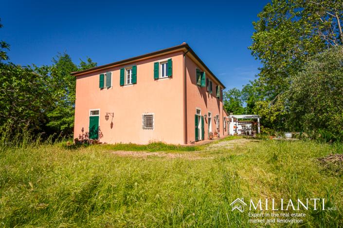 Image No.4-4 Bed Farmhouse for sale