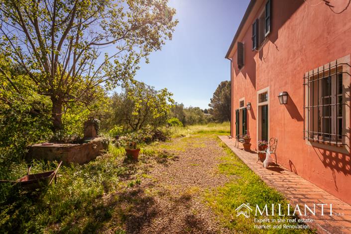 Image No.9-4 Bed Farmhouse for sale