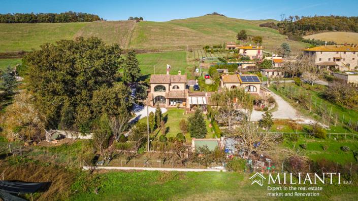 Image No.3-2 Bed Farmhouse for sale