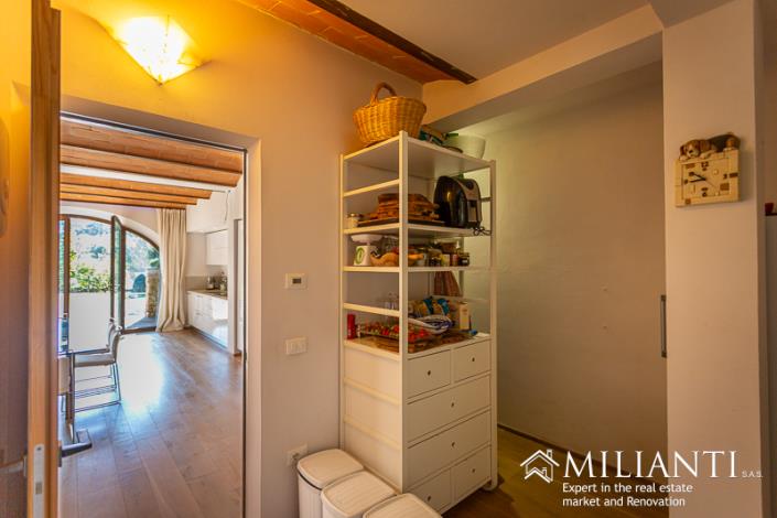 Image No.16-2 Bed Farmhouse for sale