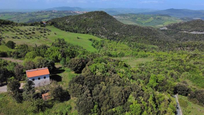 Image No.2-Maison de campagne de 3 chambres à vendre à Pomarance