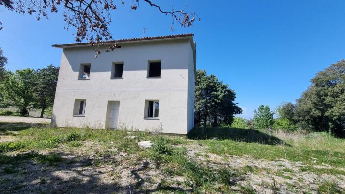 Image No.5-Maison de campagne de 3 chambres à vendre à Pomarance